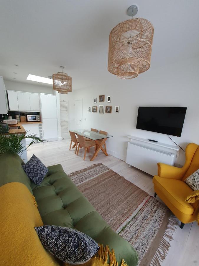 The Taylor Suite - Stunning 2-Ensuite Beds, Cathedral View Roof Garden Truro Exteriér fotografie